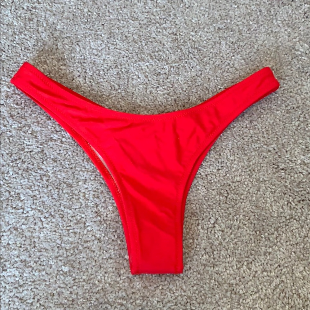 Cheeky bikini bottoms